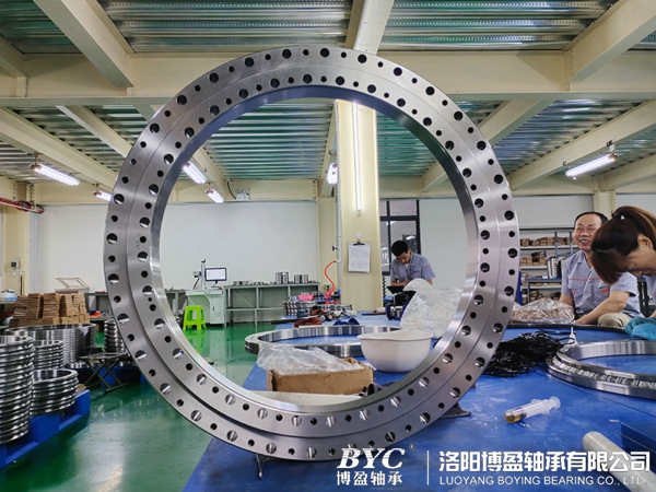 1630115073526157.jpg 洛陽交叉滾子軸承.jpg