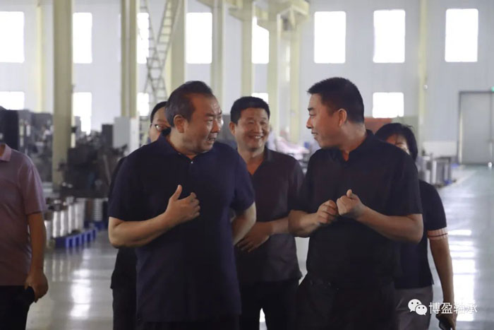 縣政協(xié)主席王定澤同志到博盈軸承公司進行調(diào)研工作 縣政協(xié)主席王定澤同志到博盈軸承公司進行調(diào)研工作