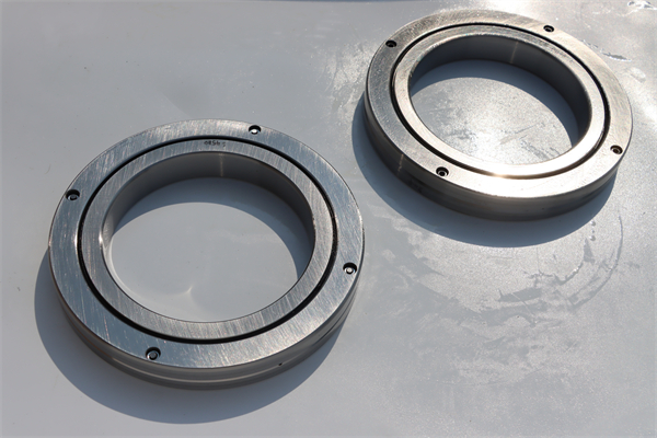 交叉滾子軸承 交叉滾子軸承